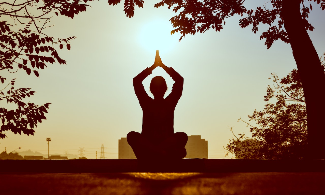 Benefits of Starting Your Day with Yoga